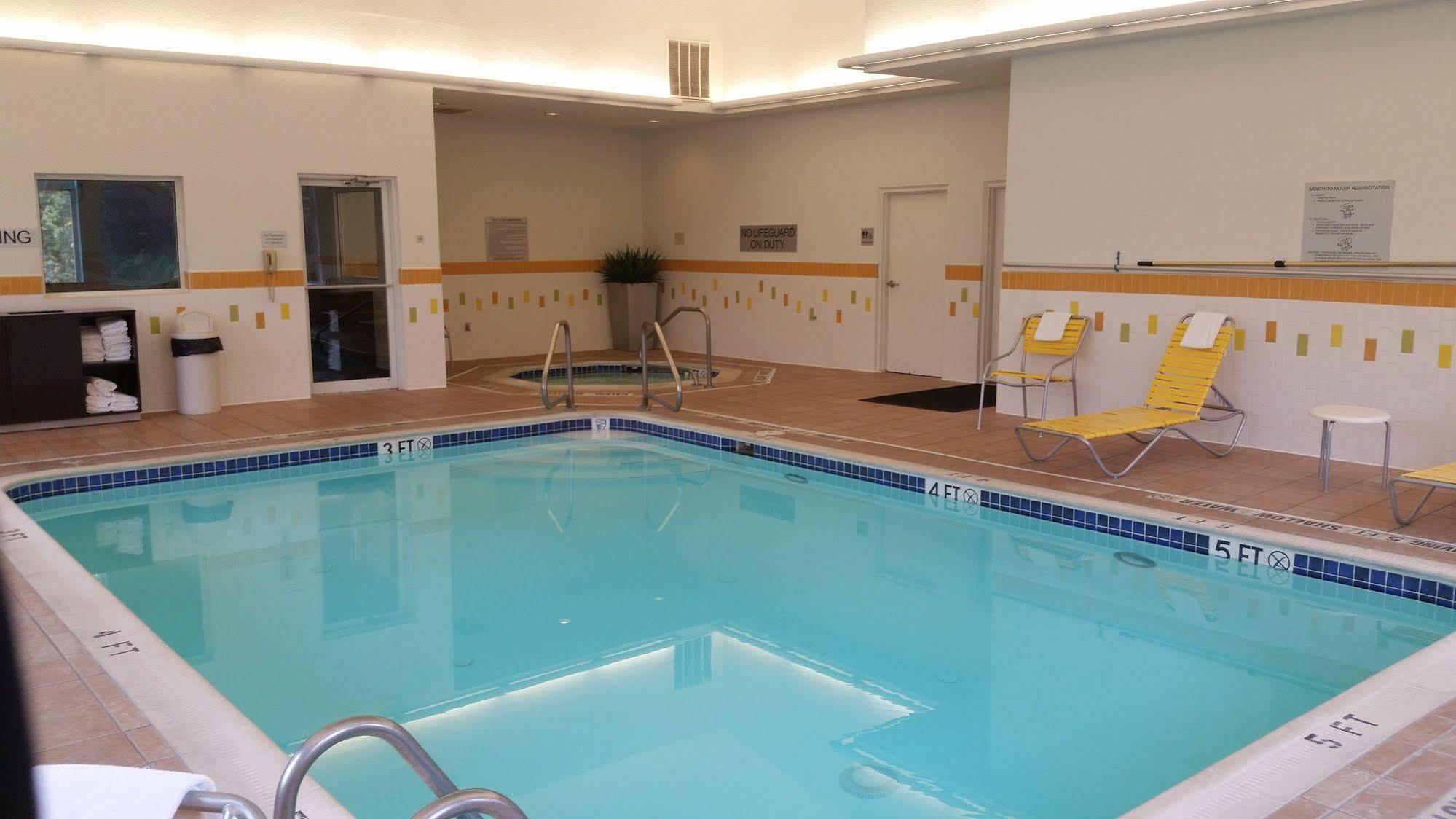 Fairfield Inn & Suites Butler Exteriör bild